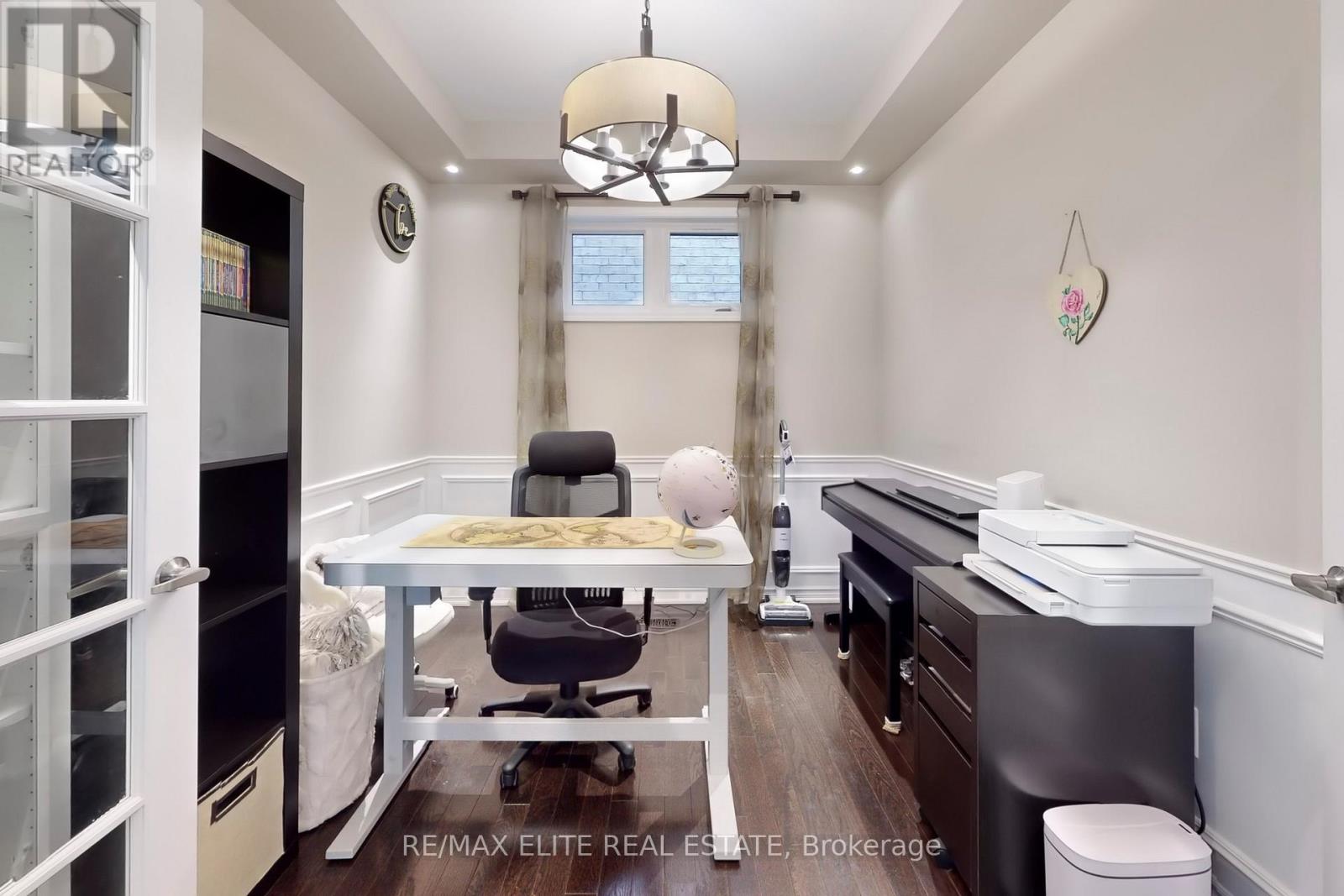 333 Thomas Phillips Drive, Aurora, Ontario  L4G 0T3 - Photo 13 - N12379479