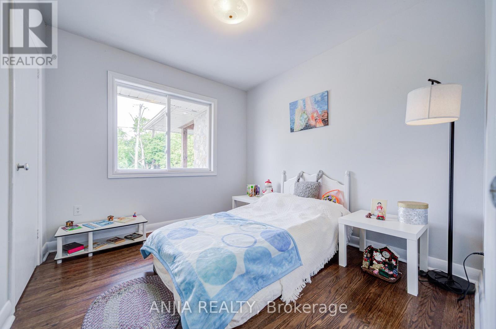 5 Beaverton Road S, Richmond Hill, Ontario  L4C 2H5 - Photo 15 - N12379483