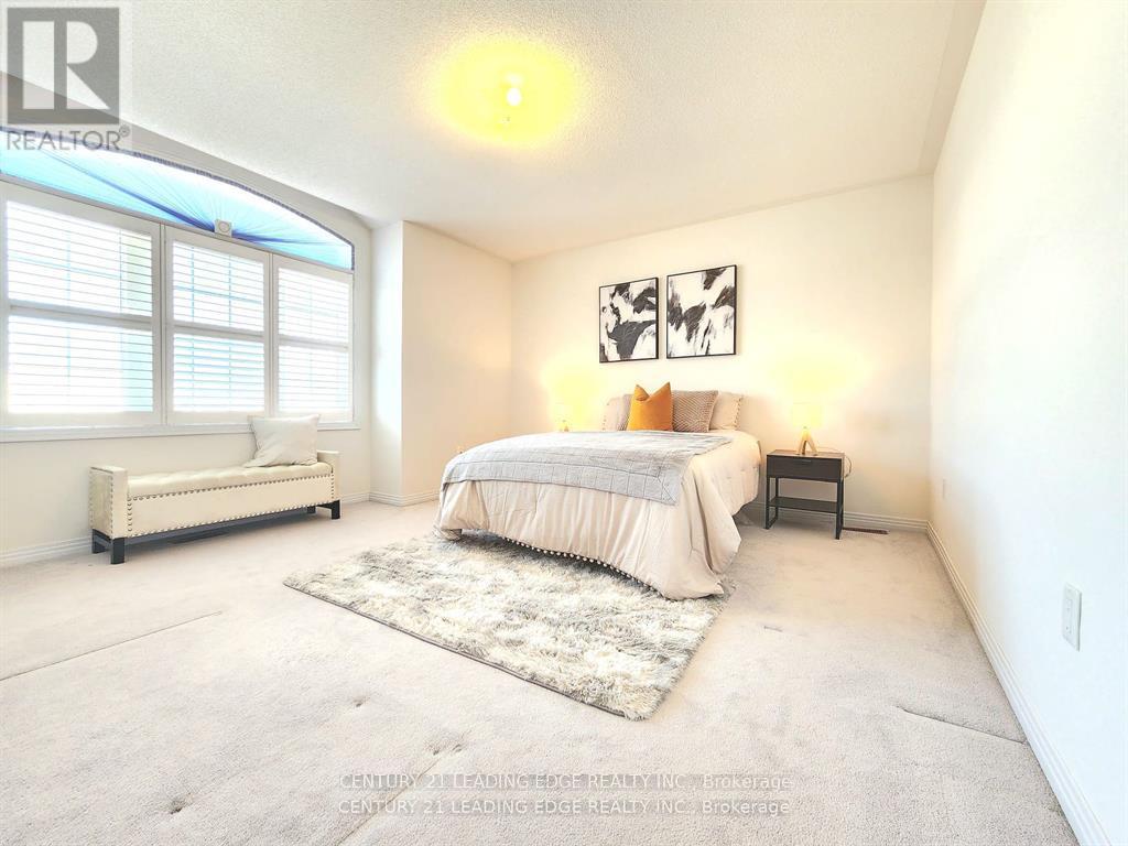 48 Starhill Crescent, Markham, Ontario  L6C 2Z9 - Photo 19 - N12379524
