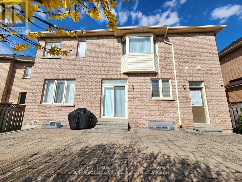 48 Starhill Crescent, Markham, Ontario  L6C 2Z9 - Photo 22 - N12379524