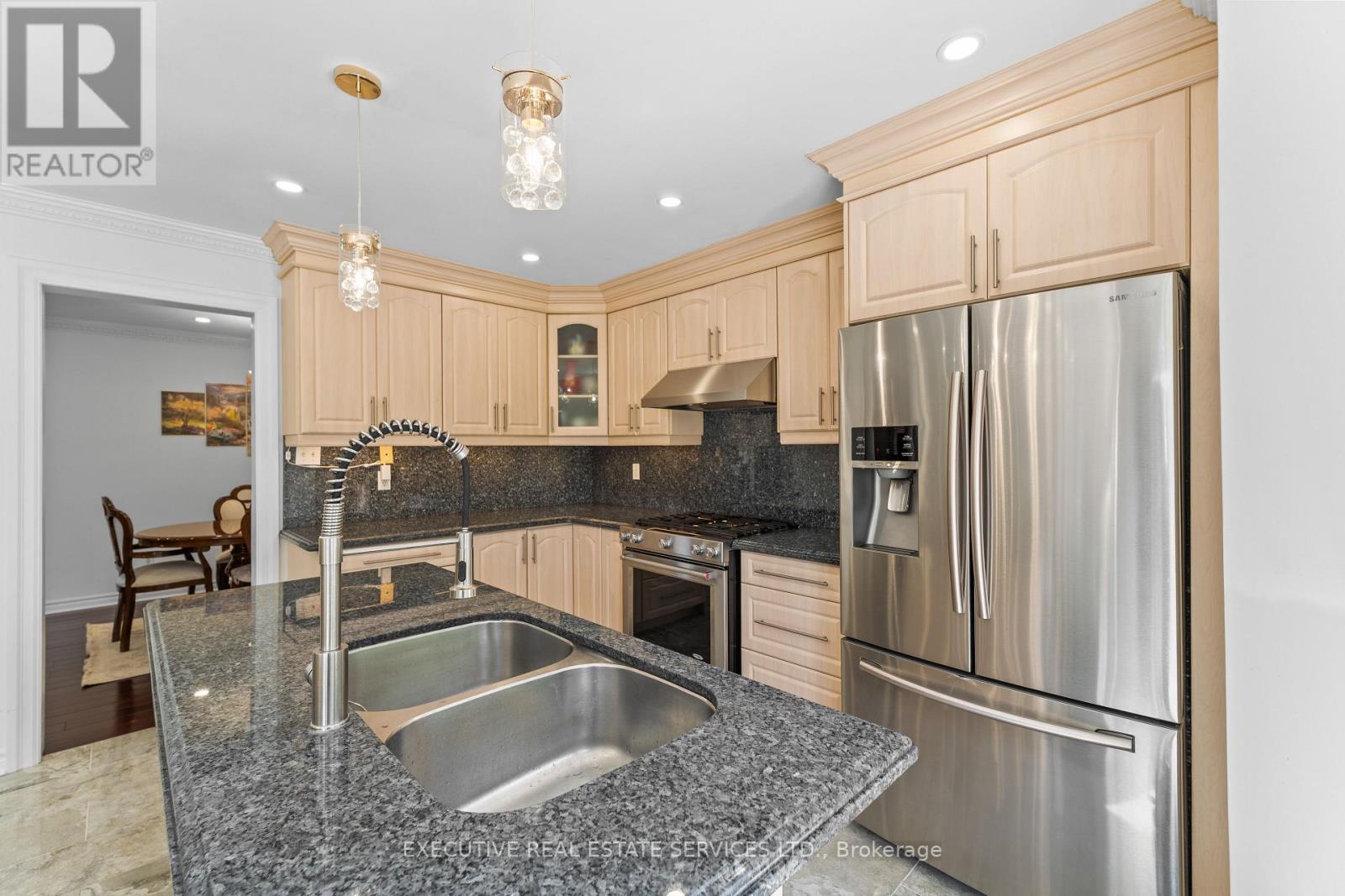 7090 Terragar Boulevard, Mississauga, Ontario  L5N 7N2 - Photo 19 - W12379495