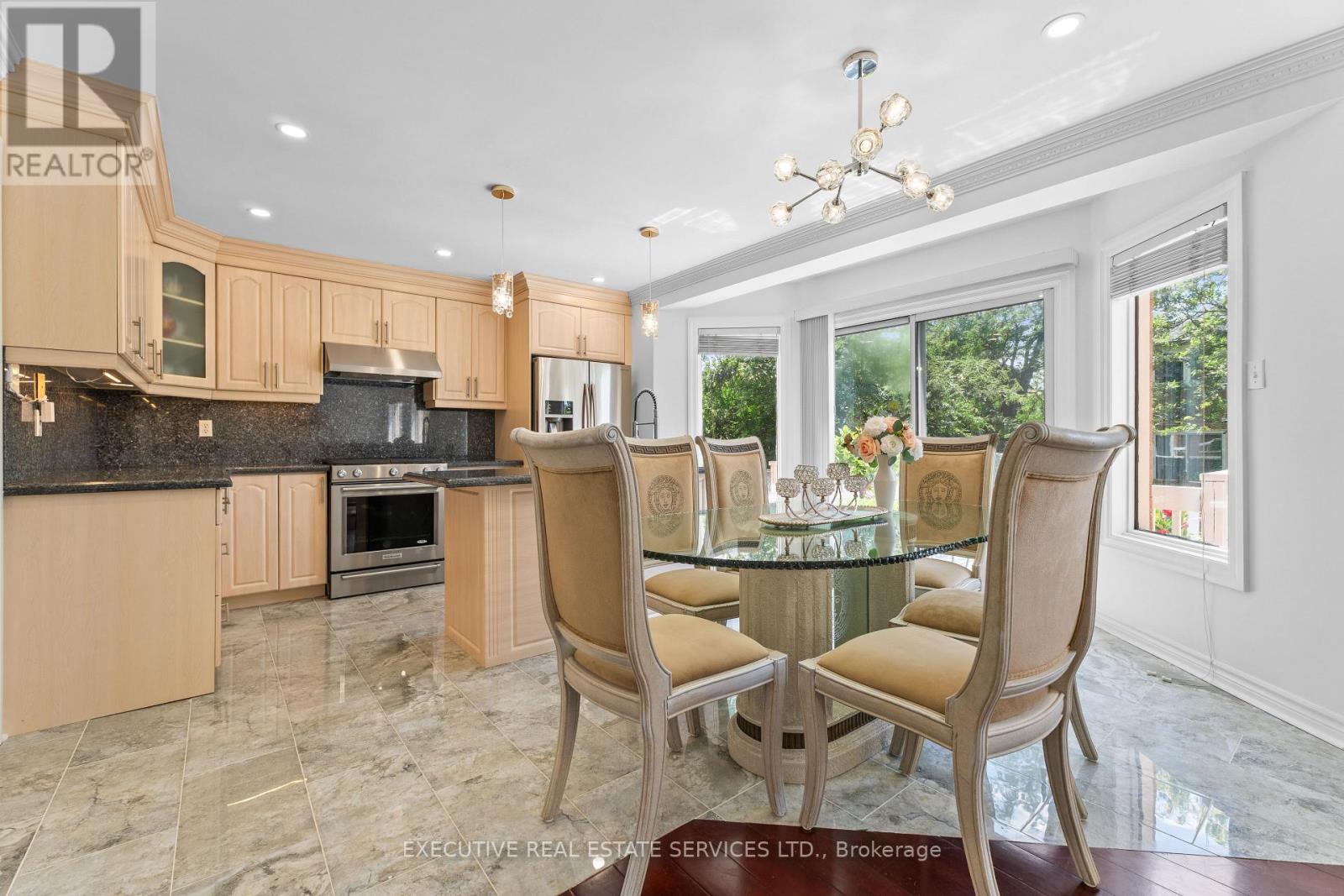 7090 Terragar Boulevard, Mississauga, Ontario  L5N 7N2 - Photo 20 - W12379495