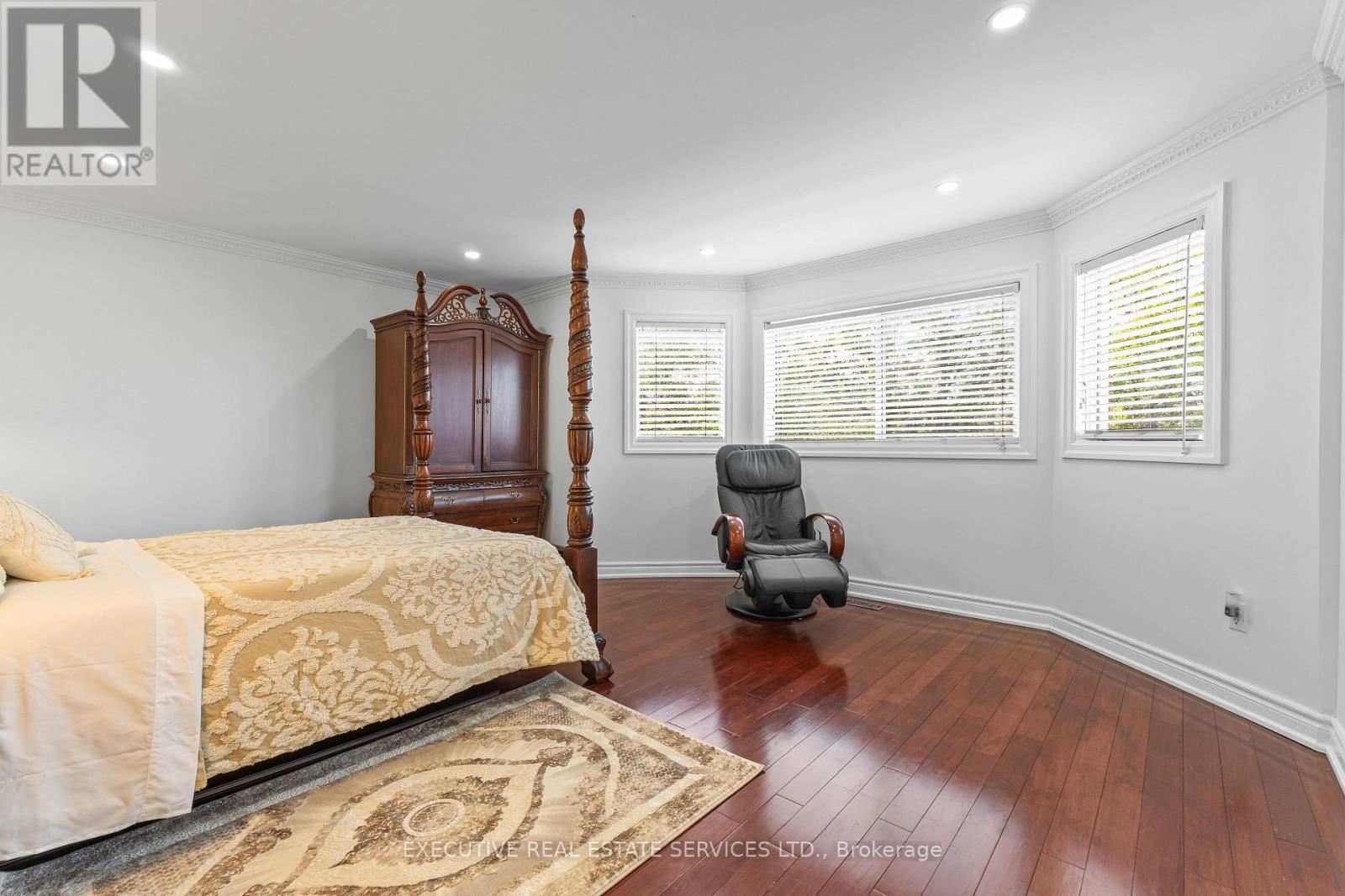 7090 Terragar Boulevard, Mississauga, Ontario  L5N 7N2 - Photo 26 - W12379495