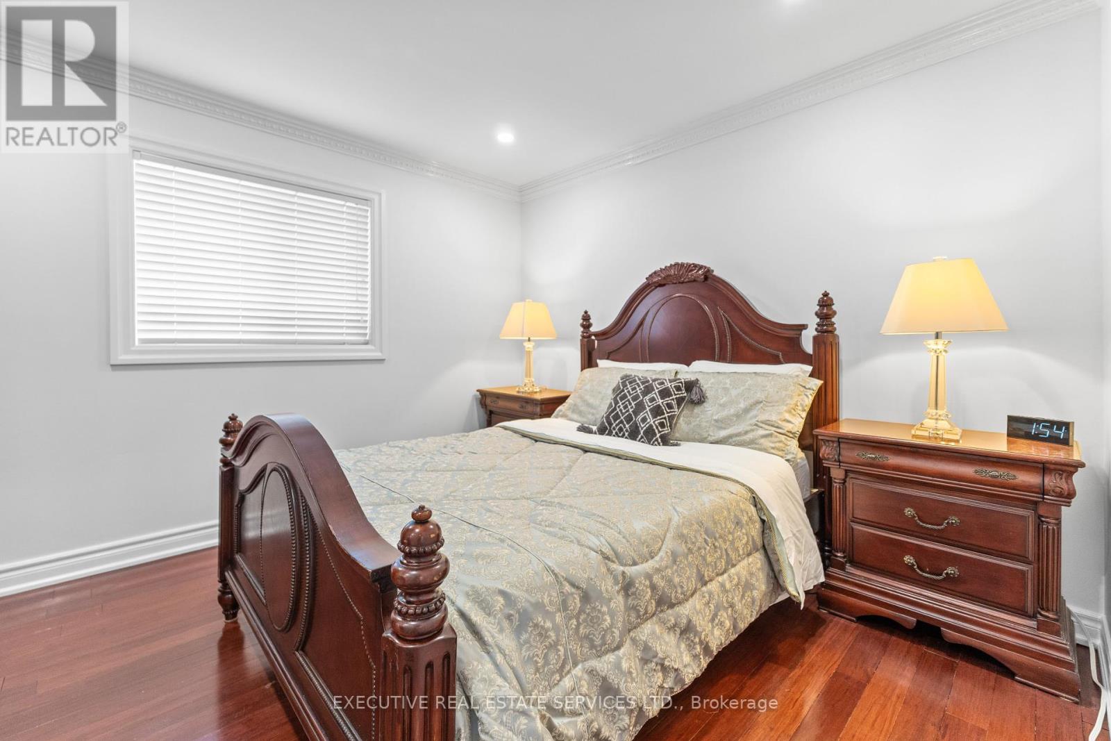 7090 Terragar Boulevard, Mississauga, Ontario  L5N 7N2 - Photo 34 - W12379495