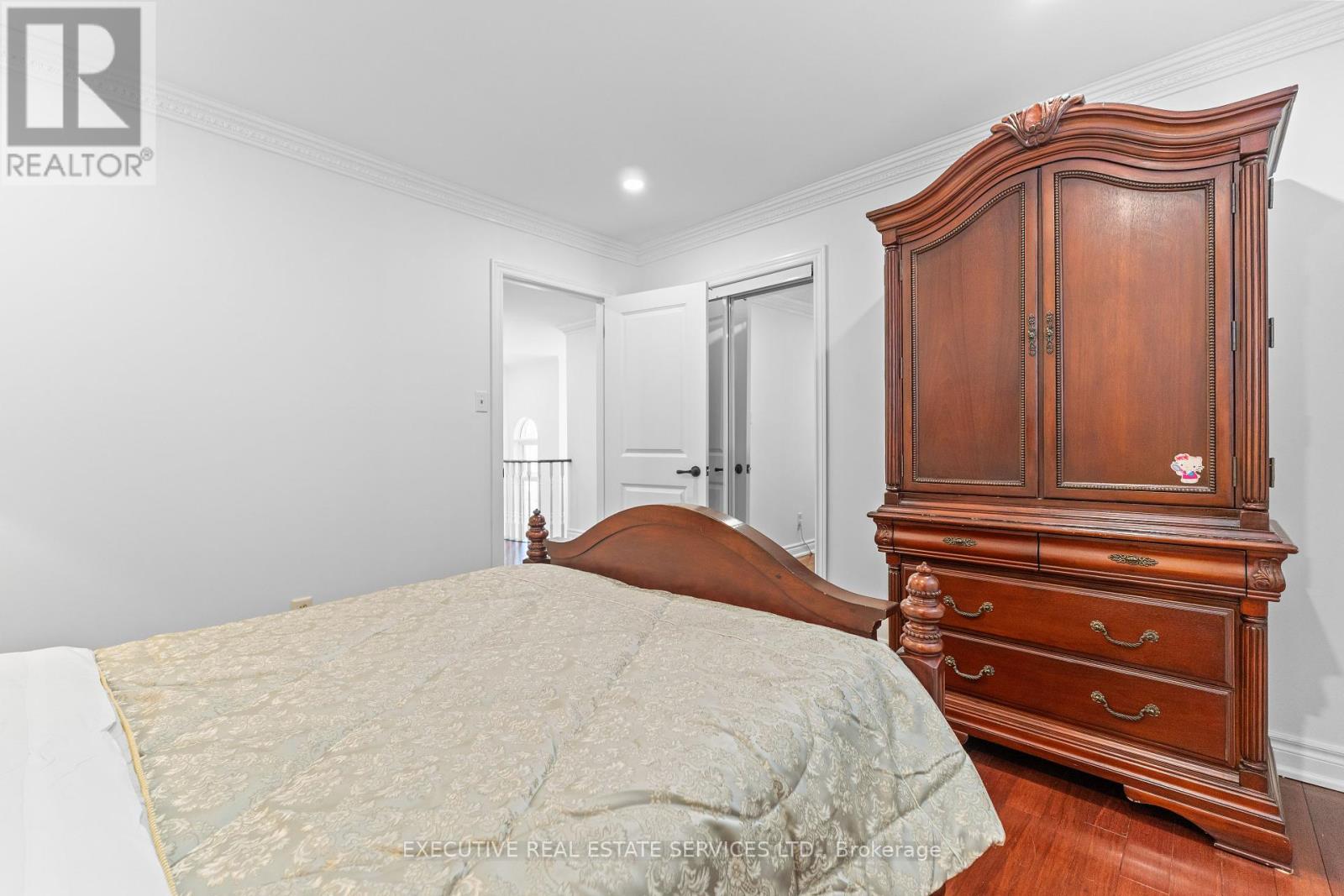 7090 Terragar Boulevard, Mississauga, Ontario  L5N 7N2 - Photo 35 - W12379495
