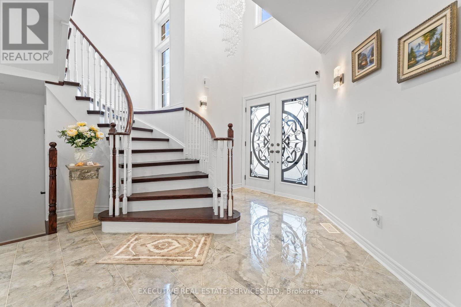 7090 Terragar Boulevard, Mississauga, Ontario  L5N 7N2 - Photo 6 - W12379495