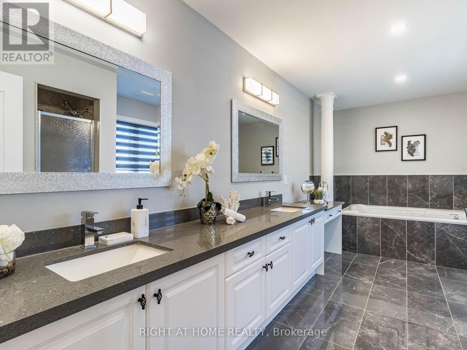 612 Serafini Crescent, Milton (Wi Willmott), Ontario  L9T 7P1 - Photo 27 - W12379500