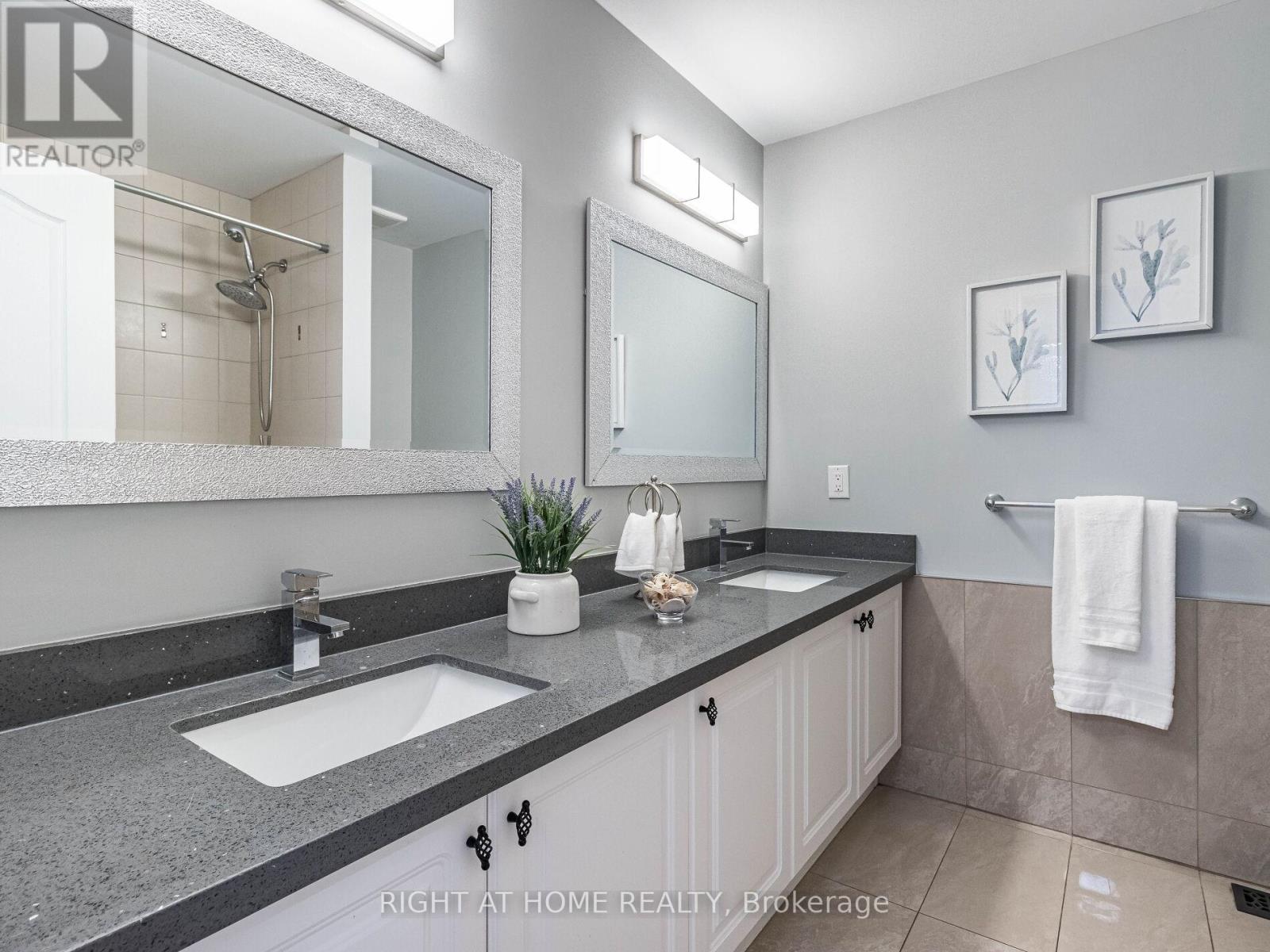 612 Serafini Crescent, Milton (Wi Willmott), Ontario  L9T 7P1 - Photo 30 - W12379500
