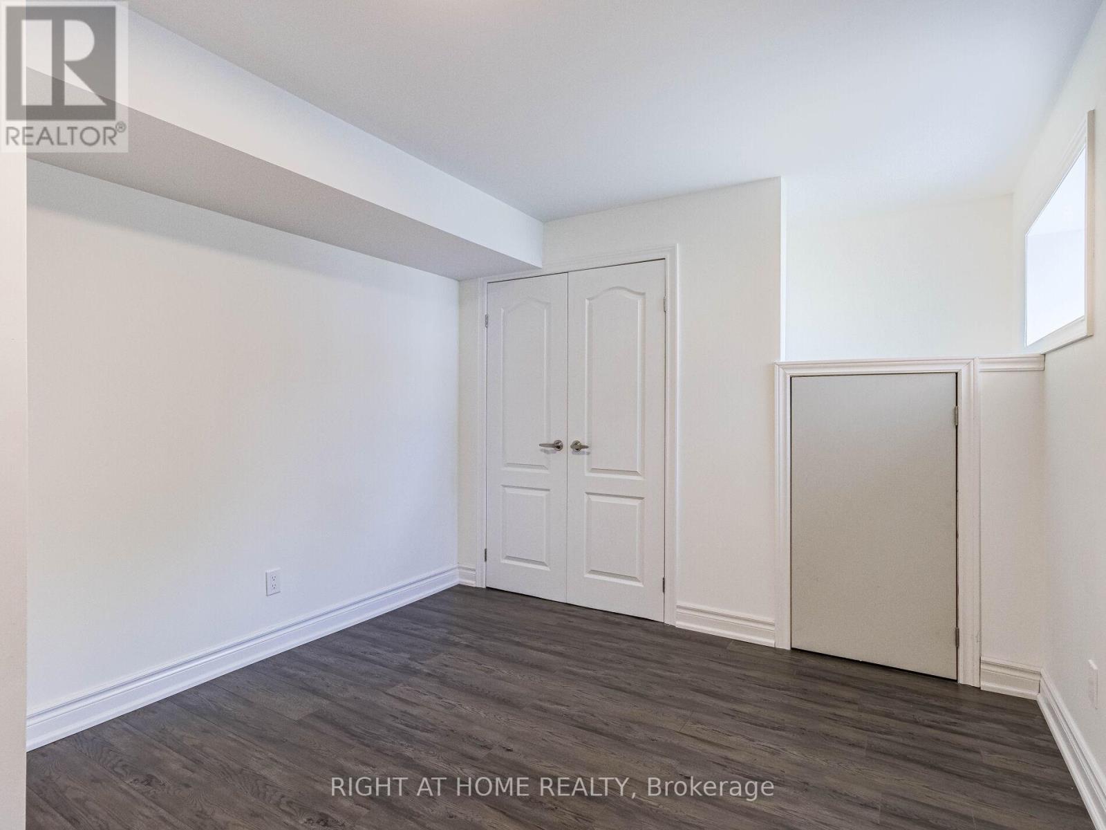 612 Serafini Crescent, Milton (Wi Willmott), Ontario  L9T 7P1 - Photo 38 - W12379500