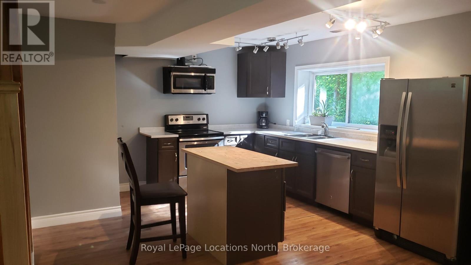 8726 Highway 9 Highway, New Tecumseth, Ontario  L0G 1W0 - Photo 4 - N12379565
