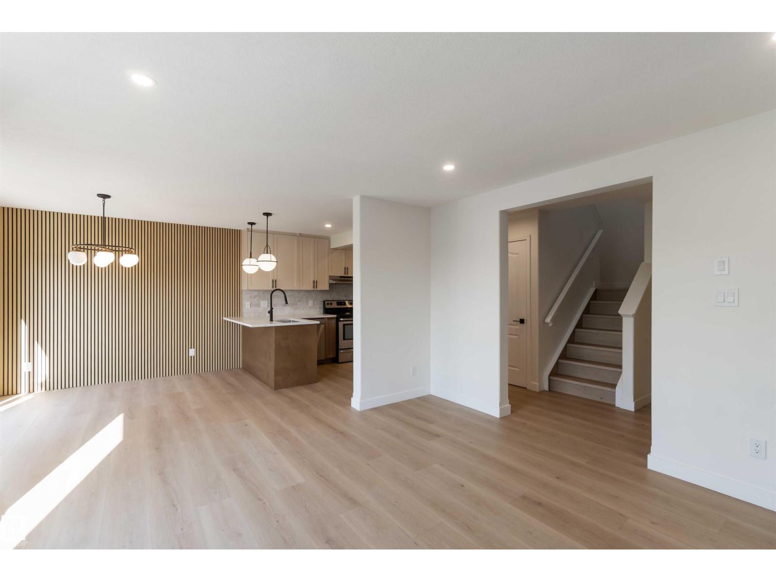10711 180 Av Nw, Edmonton, Alberta  T5X 6C9 - Photo 7 - E4455018