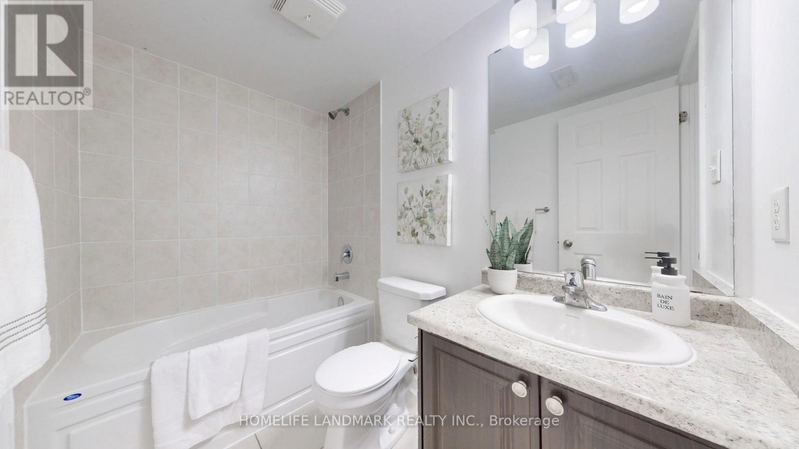 7 Kawneer Terrace, Toronto, Ontario  M1P 0C3 - Photo 19 - E12379558