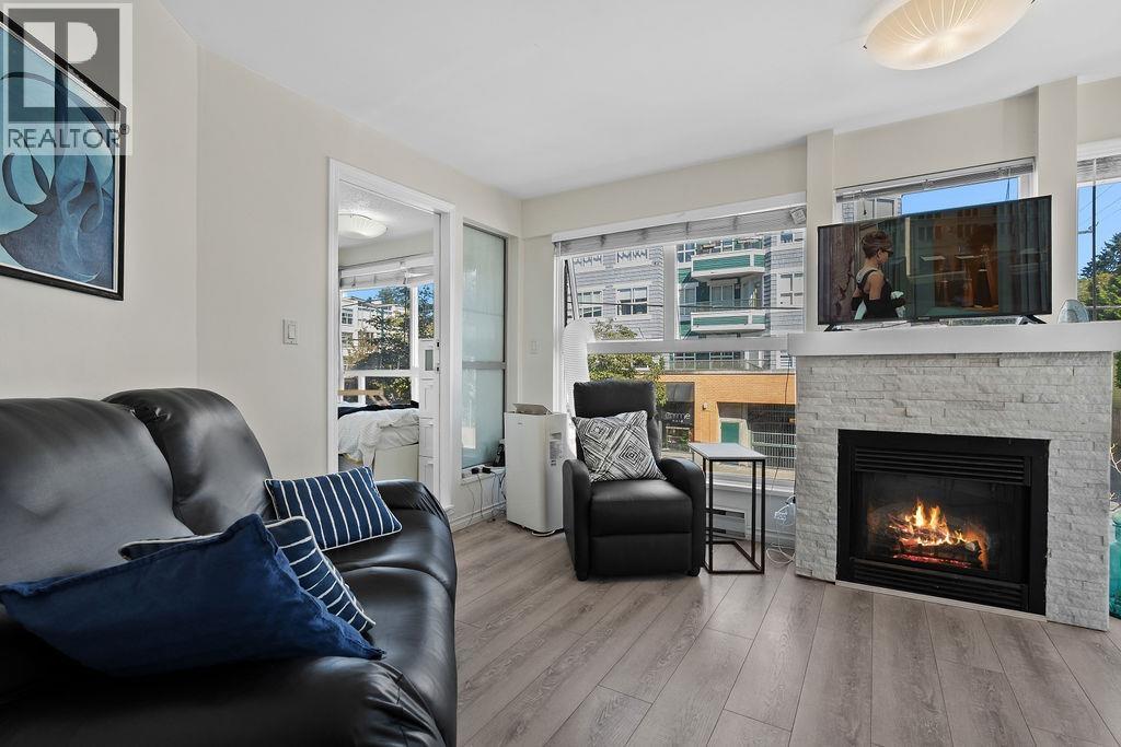 208 2025 Stephens Street, Vancouver, British Columbia  V6K 3W2 - Photo 3 - R3039959