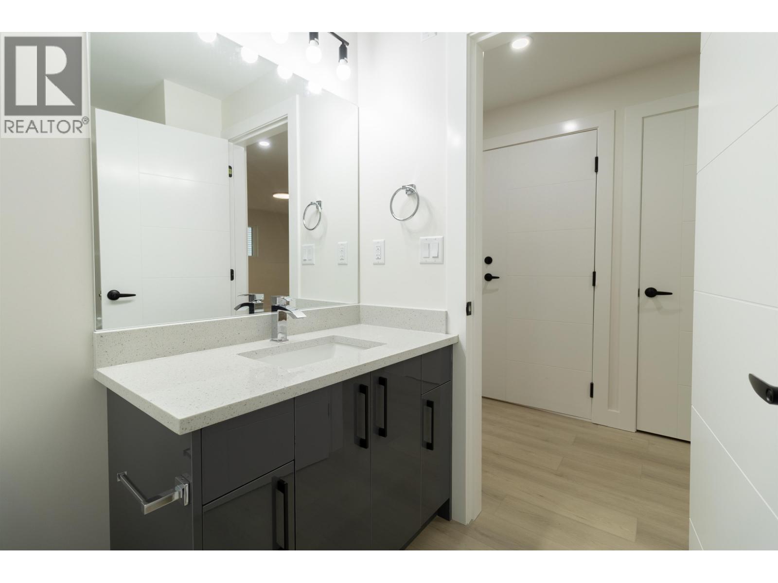 1980 12th Avenue, Prince George, British Columbia  V2M 1R9 - Photo 24 - R3041181