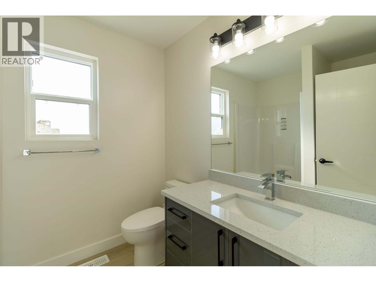 1980 12th Avenue, Prince George, British Columbia  V2M 1R9 - Photo 12 - R3041181