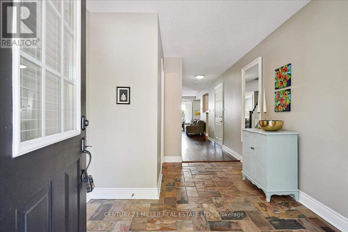 Property at 4 - 5427 LAKESHORE ROAD image 5
