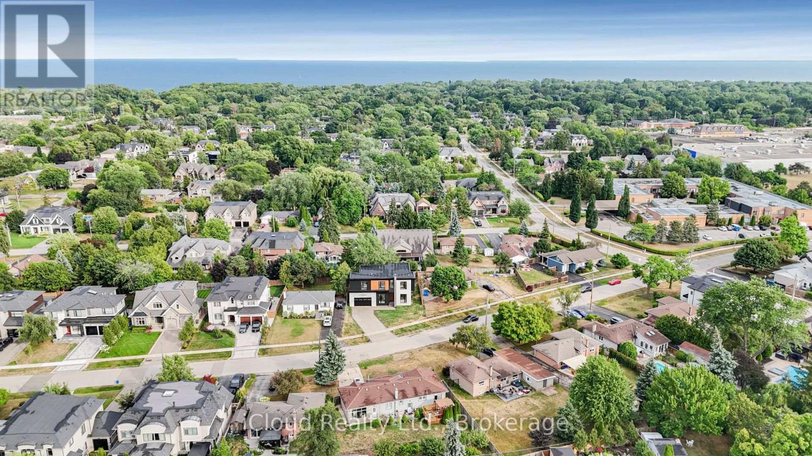 1374 Tansley Drive, Oakville, Ontario  L6L 2N4 - Photo 45 - W12379564