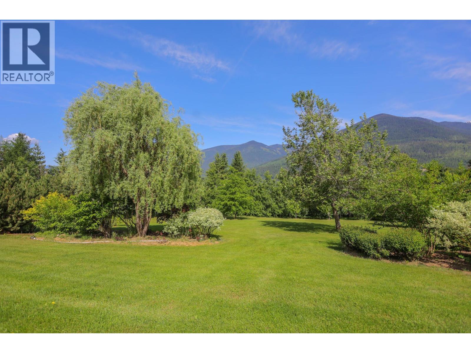 6890 Harrop-Procter Road, Harrop, British Columbia  V1L 6R2 - Photo 46 - 10339364