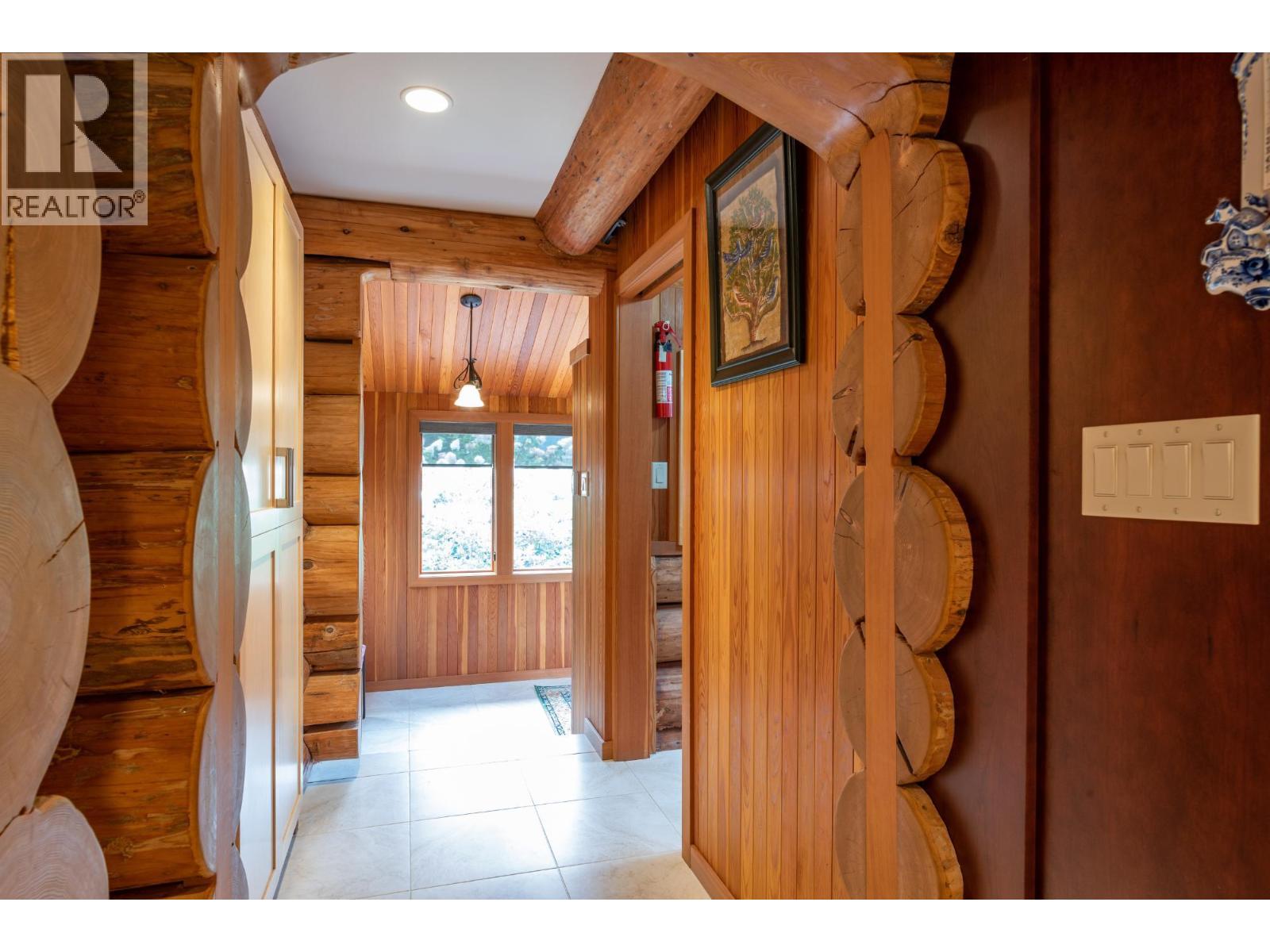 906 James Road, Shoreacres, British Columbia  V1N 4P8 - Photo 43 - 10342950