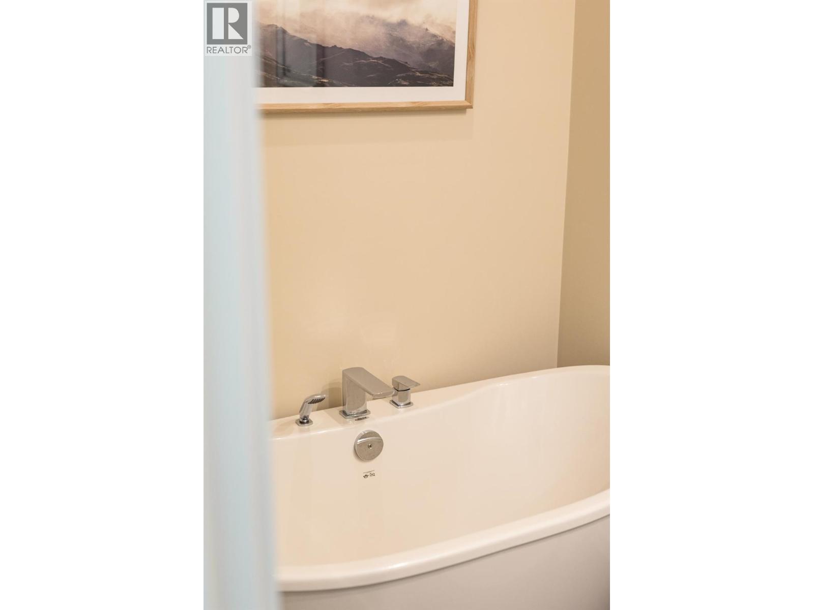 1500 Holland Street, Nelson, British Columbia  V1L 3E2 - Photo 29 - 10343855