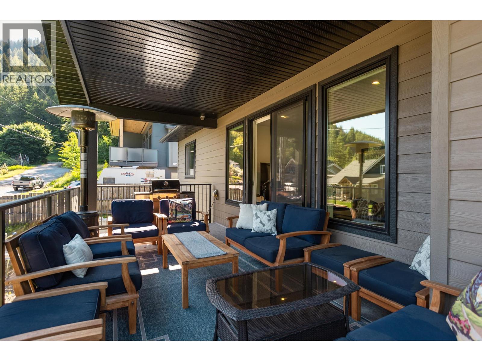 1500 Holland Street, Nelson, British Columbia  V1L 3E2 - Photo 14 - 10343855