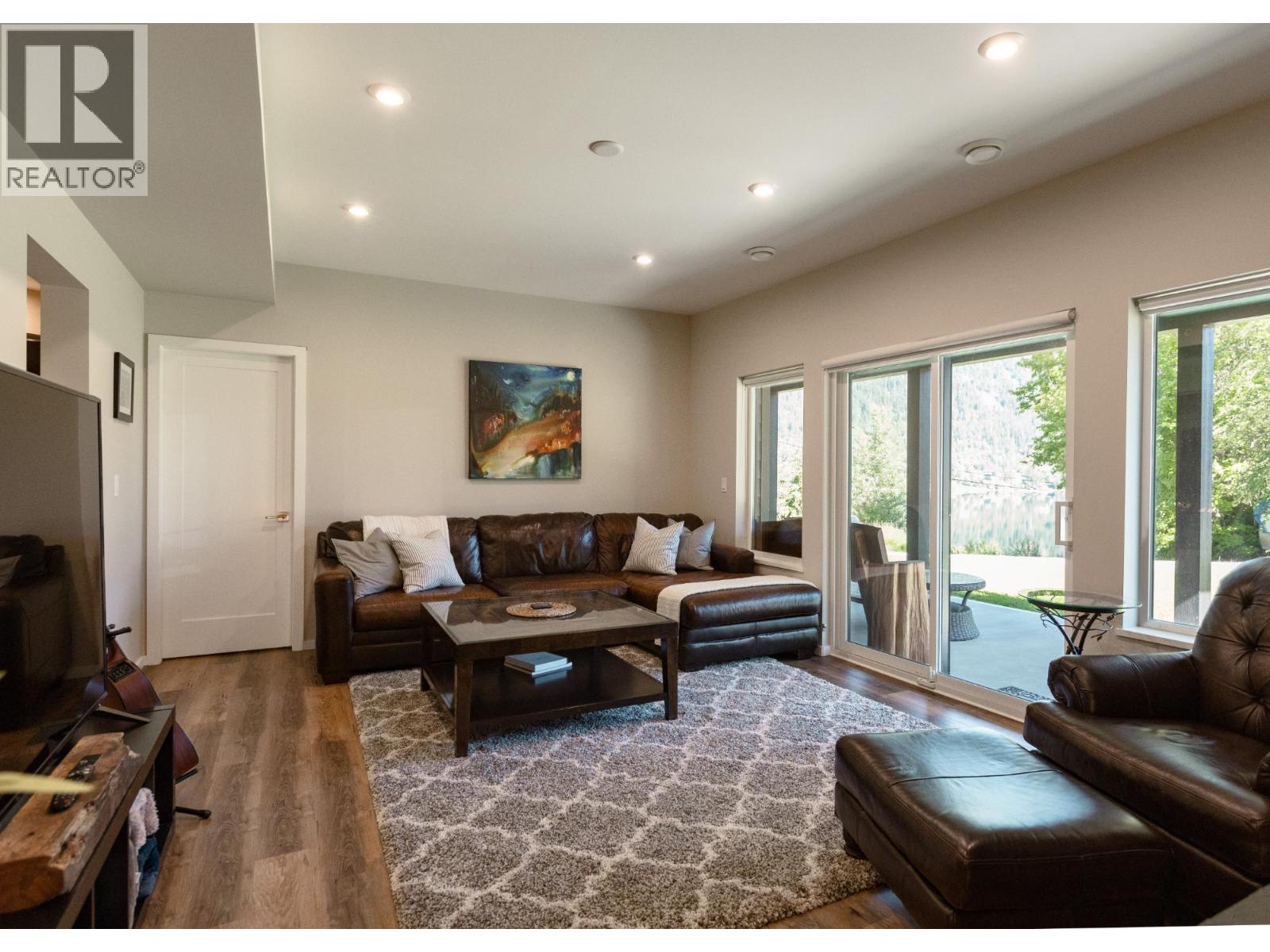 1500 Holland Street, Nelson, British Columbia  V1L 3E2 - Photo 39 - 10343855