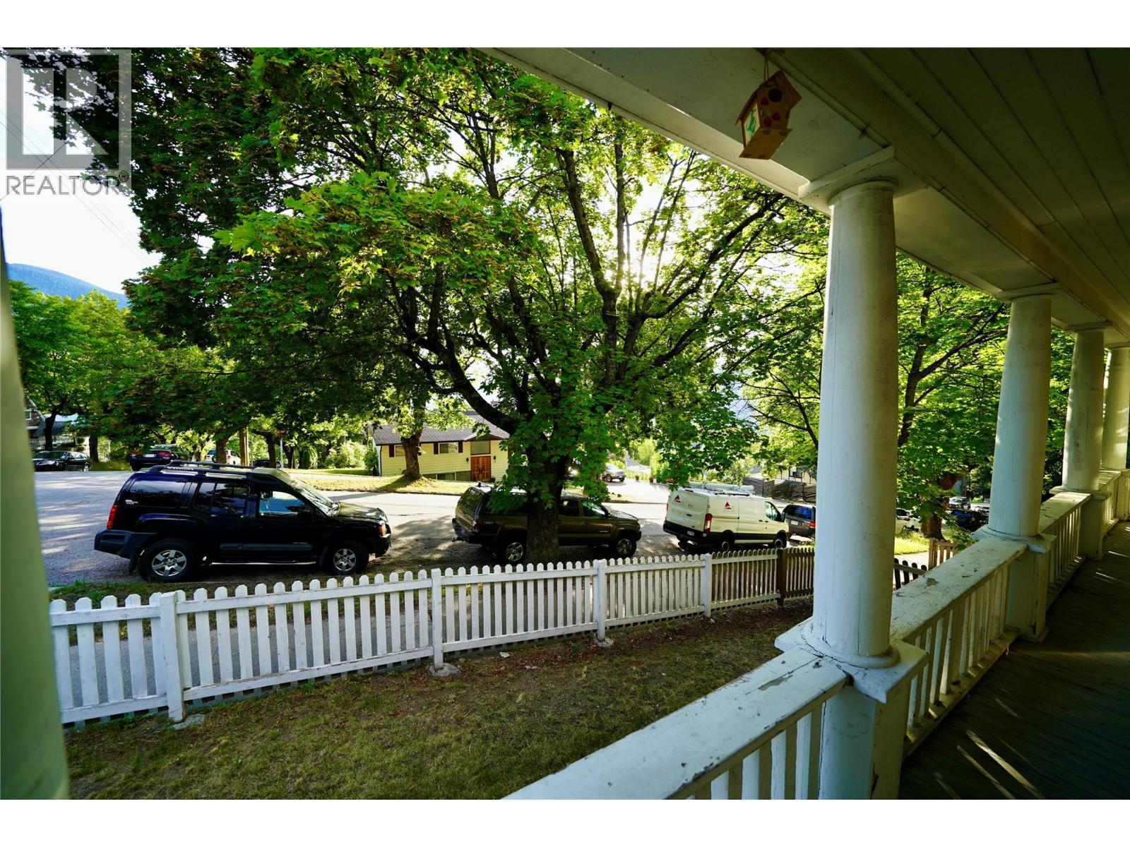 723 Hendryx Street, Nelson, British Columbia  V1L 2B1 - Photo 9 - 10330571