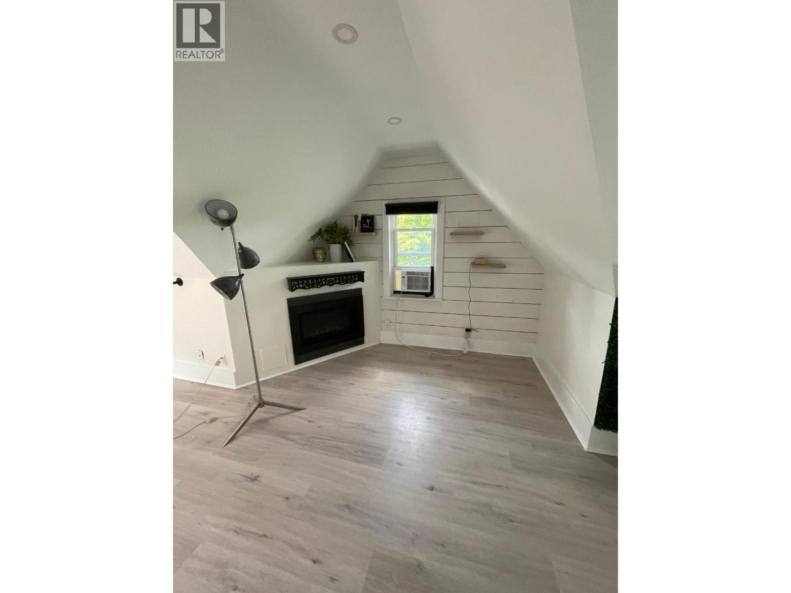 723 Hendryx Street, Nelson, British Columbia  V1L 2B1 - Photo 75 - 10330571