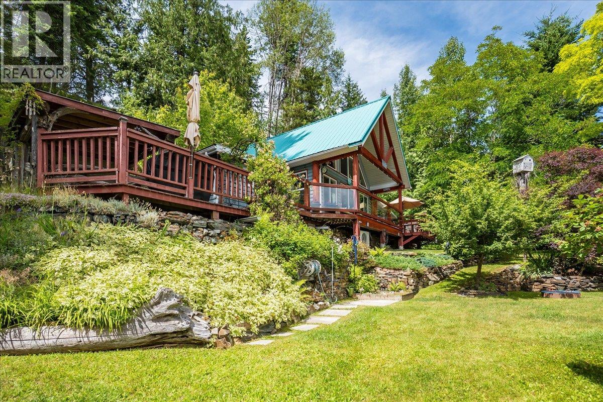 5529 Highway 31, Mirror Lake, British Columbia  V0G 1M0 - Photo 7 - 10355136