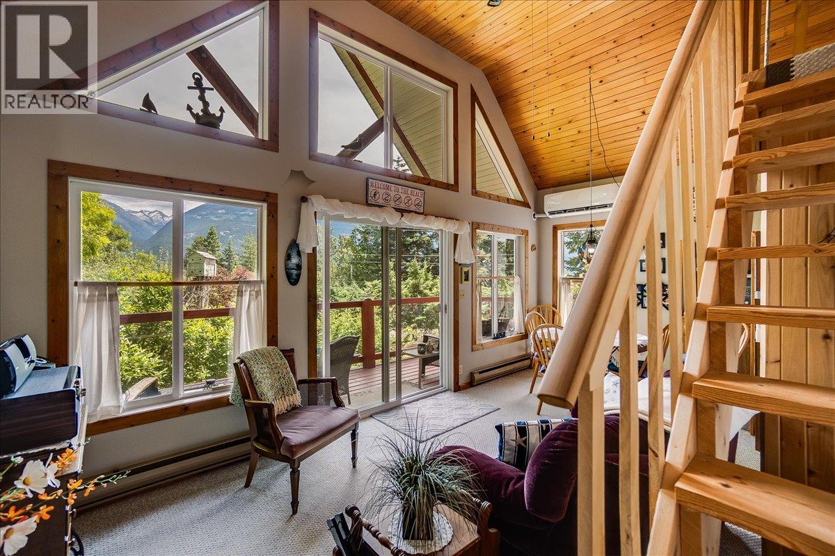 5529 Highway 31, Mirror Lake, British Columbia  V0G 1M0 - Photo 63 - 10355136