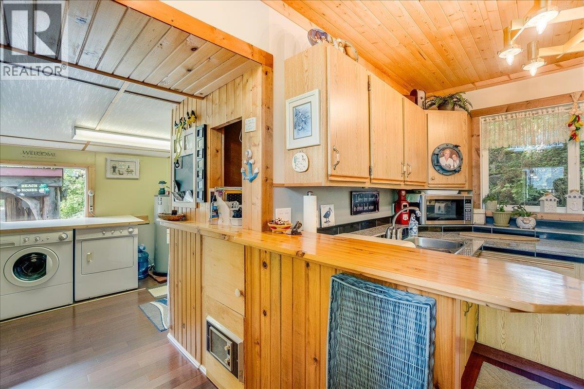 5529 Highway 31, Mirror Lake, British Columbia  V0G 1M0 - Photo 50 - 10355136