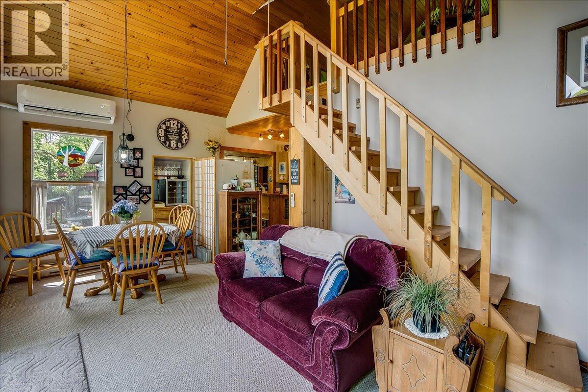 5529 Highway 31, Mirror Lake, British Columbia  V0G 1M0 - Photo 61 - 10355136