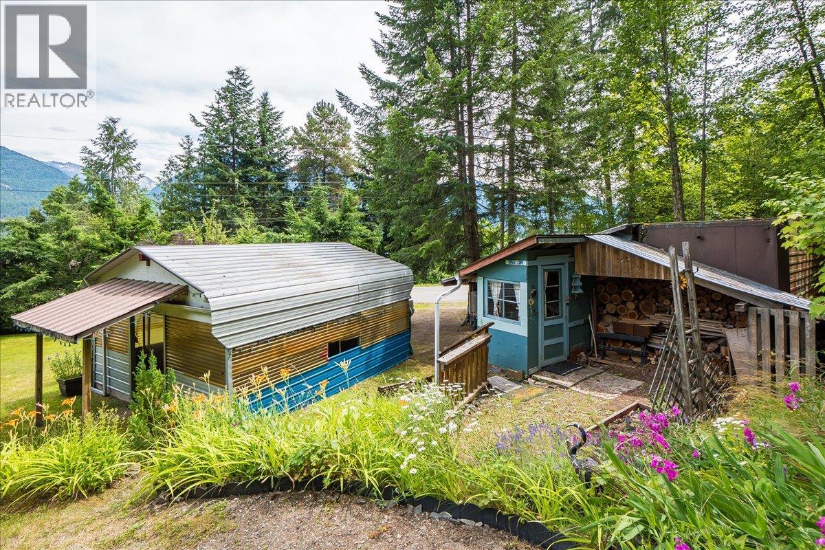 5529 Highway 31, Mirror Lake, British Columbia  V0G 1M0 - Photo 85 - 10355136