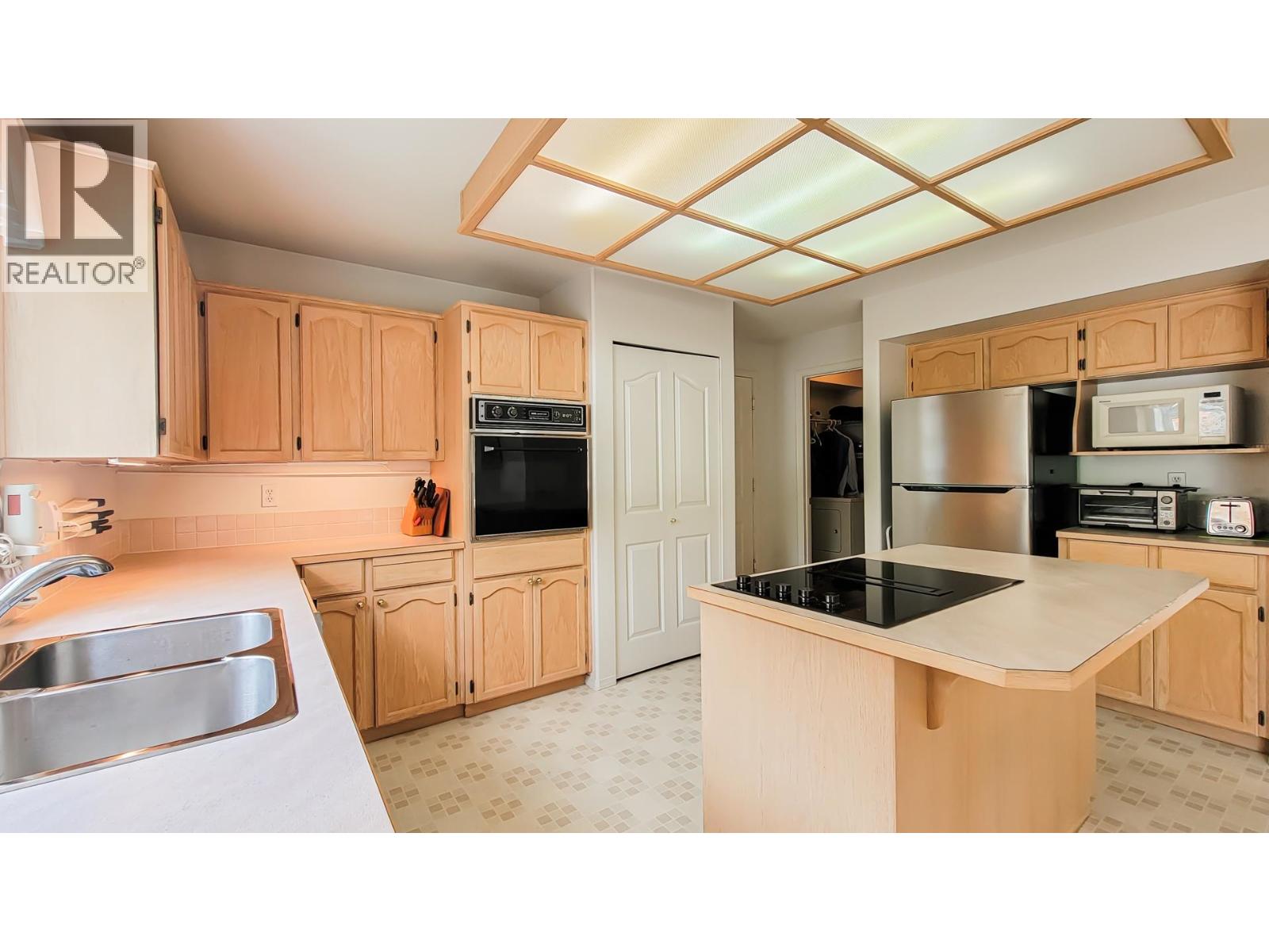 1406 Vistaview Court, Coquitlam, British Columbia  V3E 2P3 - Photo 17 - R3043065