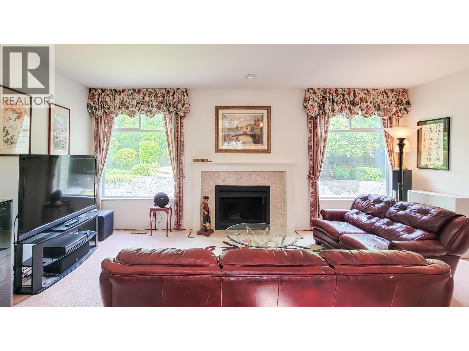 1406 Vistaview Court, Coquitlam, British Columbia  V3E 2P3 - Photo 6 - R3043065