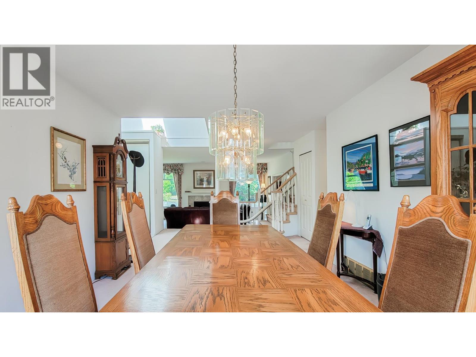 1406 Vistaview Court, Coquitlam, British Columbia  V3E 2P3 - Photo 10 - R3043065