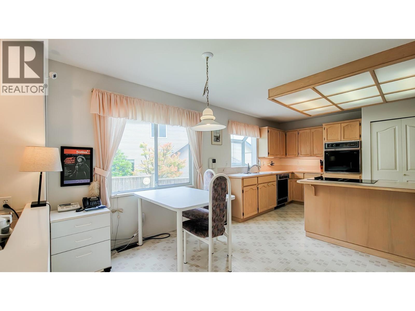 1406 Vistaview Court, Coquitlam, British Columbia  V3E 2P3 - Photo 14 - R3043065