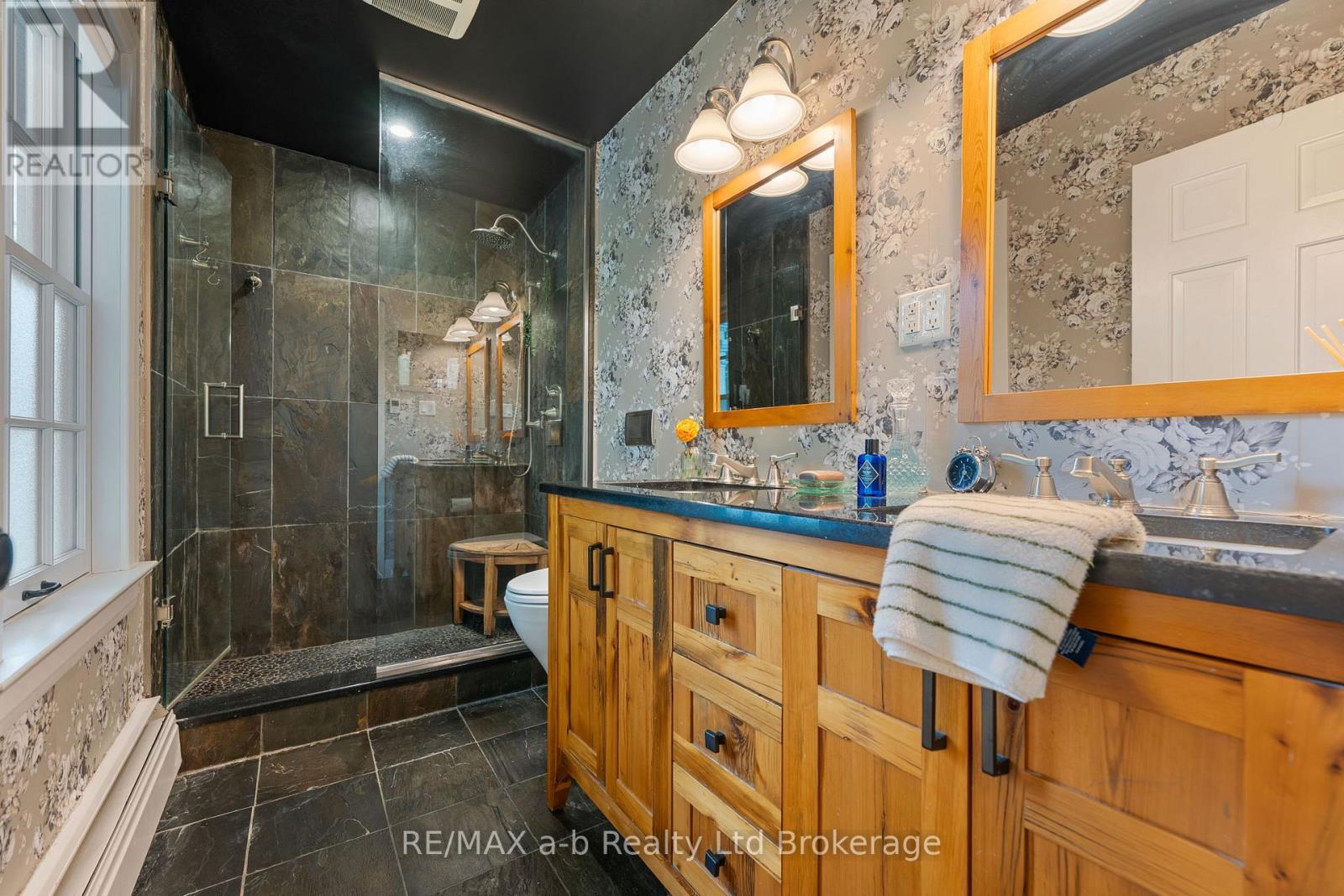 74 Centre Street, Aylmer, Ontario  N5H 2G5 - Photo 28 - X12379594