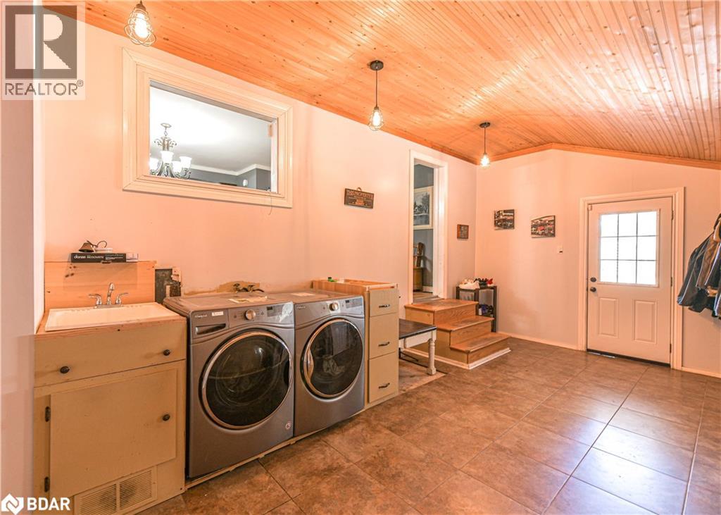 3323 Park Road Road, Cumberland Beach, Ontario  L3V 0V9 - Photo 19 - 40765882