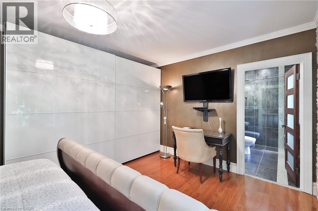 24 School Street, Waterdown, Ontario  L0R 2H0 - Photo 47 - 40763351