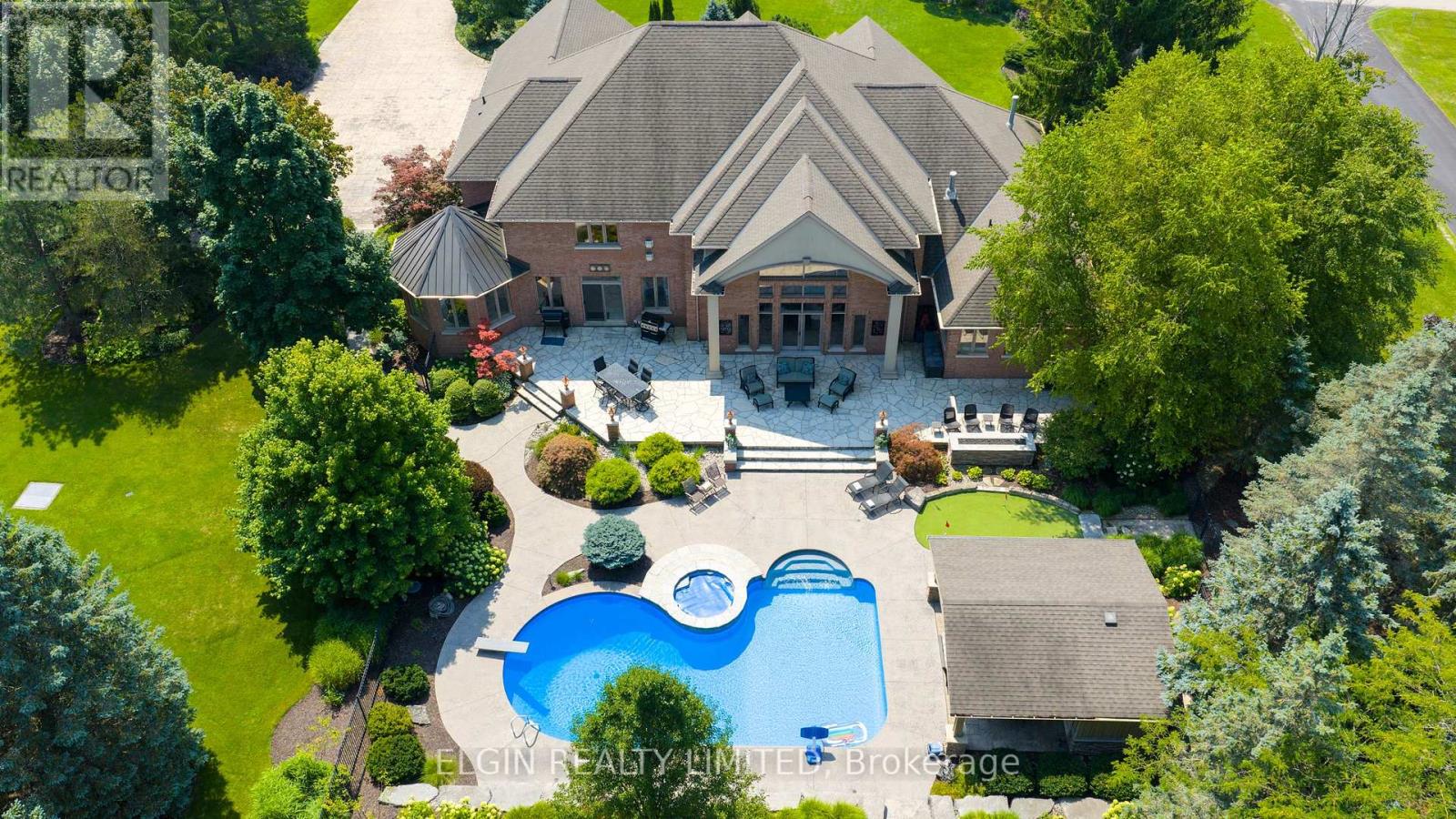 42672 Meadow Wood Lane, Central Elgin, Ontario  N0L 2L0 - Photo 6 - X12379640