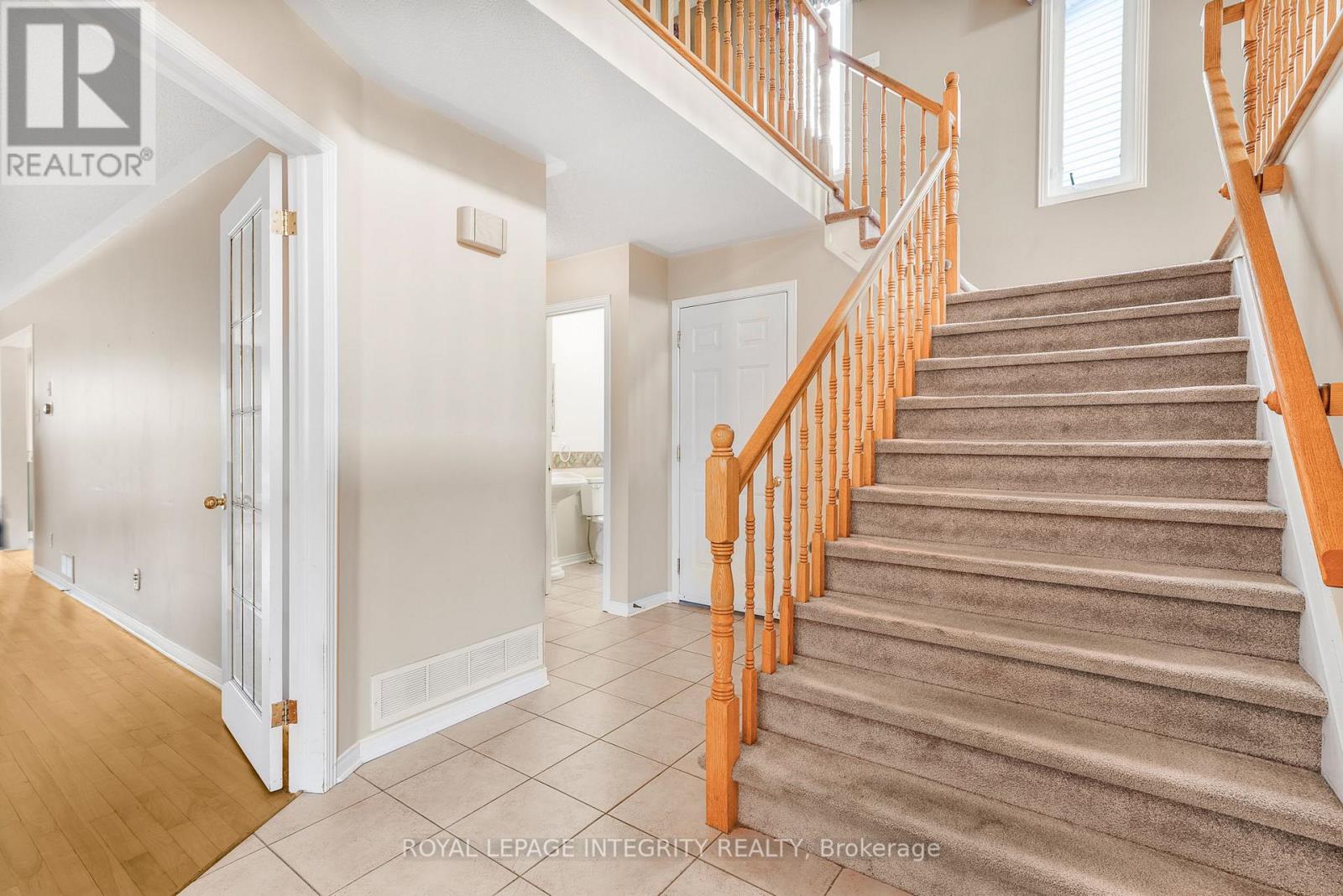 1659 Toulouse Crescent, Ottawa, Ontario  K1C 6K5 - Photo 10 - X12379619