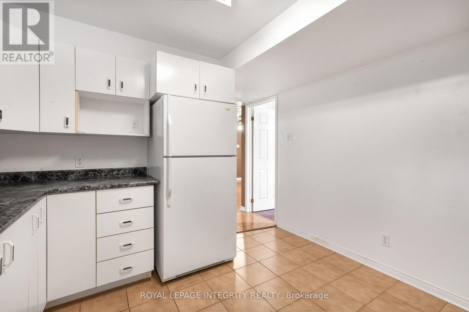 1659 Toulouse Crescent, Ottawa, Ontario  K1C 6K5 - Photo 19 - X12379619