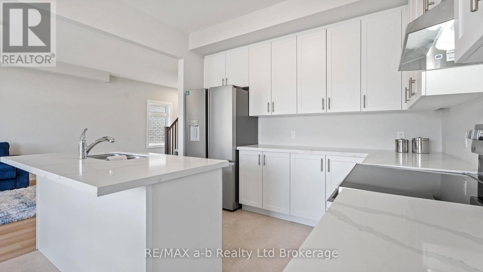82 Cayley Street, Norwich, Ontario  N0J 1P0 - Photo 11 - X12379644