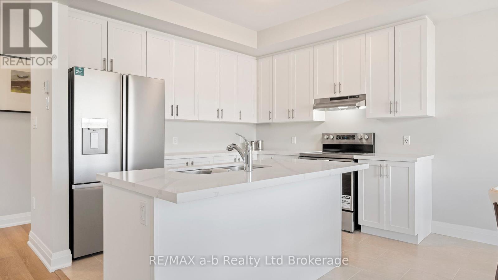 82 Cayley Street, Norwich, Ontario  N0J 1P0 - Photo 8 - X12379644