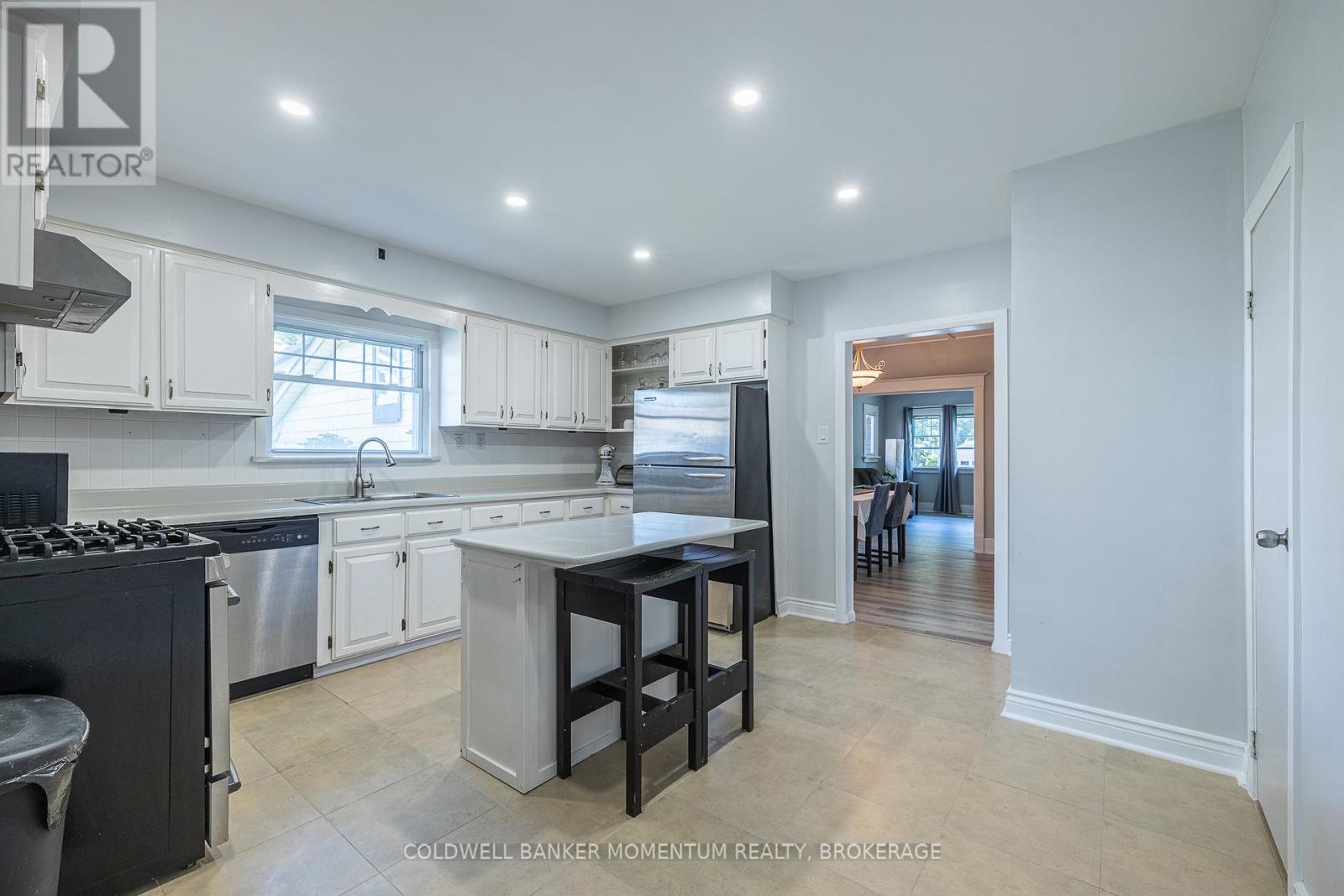 6389 Locus Avenue, Niagara Falls, Ontario  L2G 4K4 - Photo 13 - X12379579