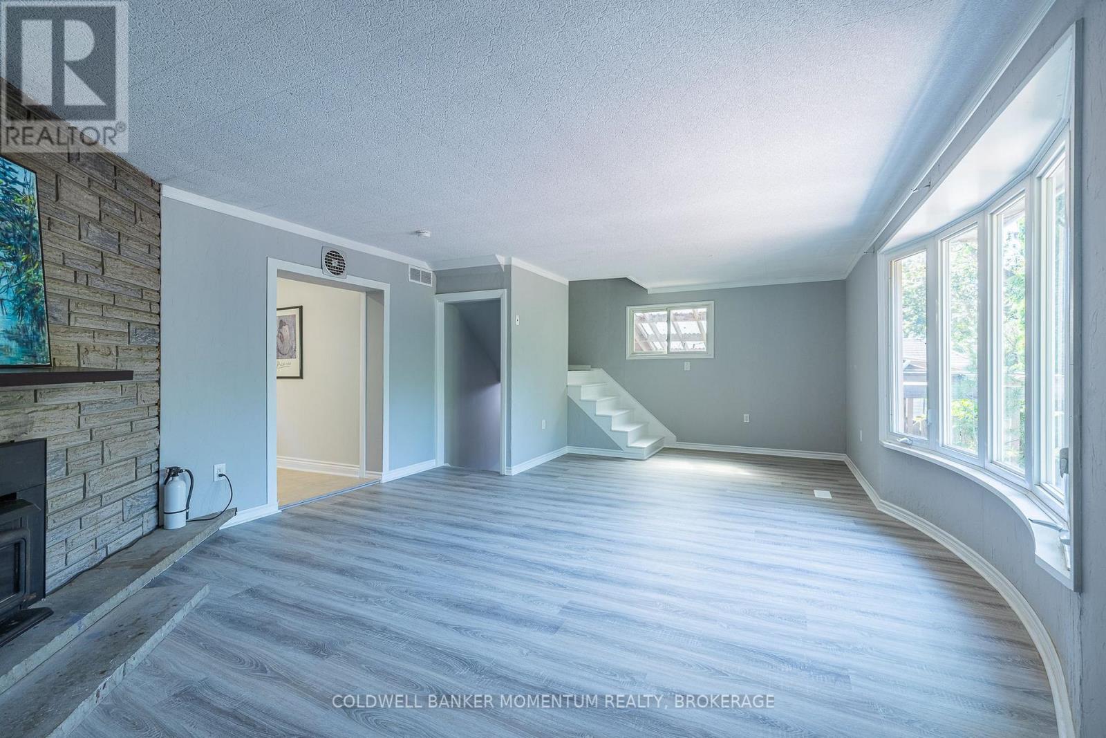 6389 Locus Avenue, Niagara Falls, Ontario  L2G 4K4 - Photo 18 - X12379579