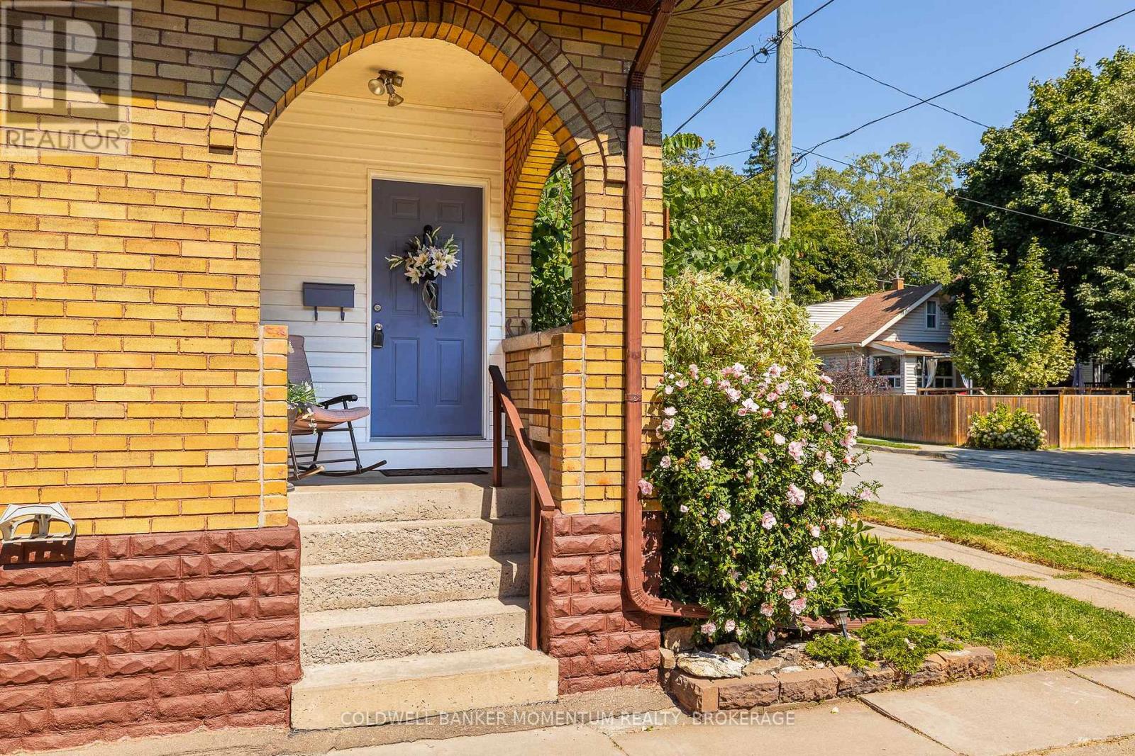 6389 Locus Avenue, Niagara Falls, Ontario  L2G 4K4 - Photo 4 - X12379579