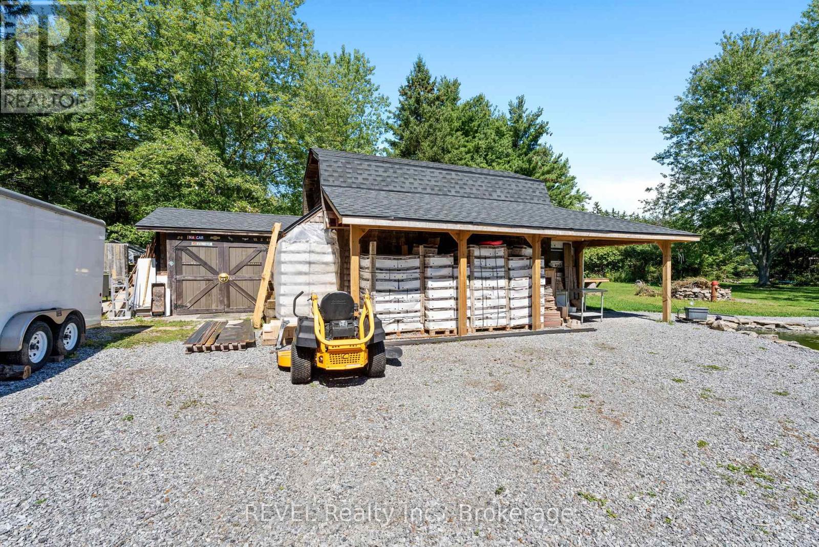 1546 Nigh Road, Fort Erie, Ontario  L2A 5M4 - Photo 38 - X12379617