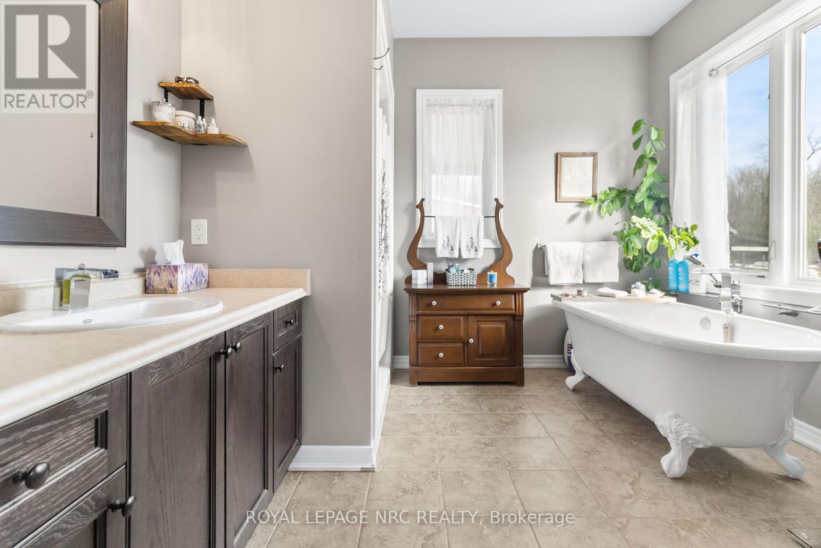 4511 Miller Road, Port Colborne, Ontario  L3B 5N7 - Photo 21 - X12379630